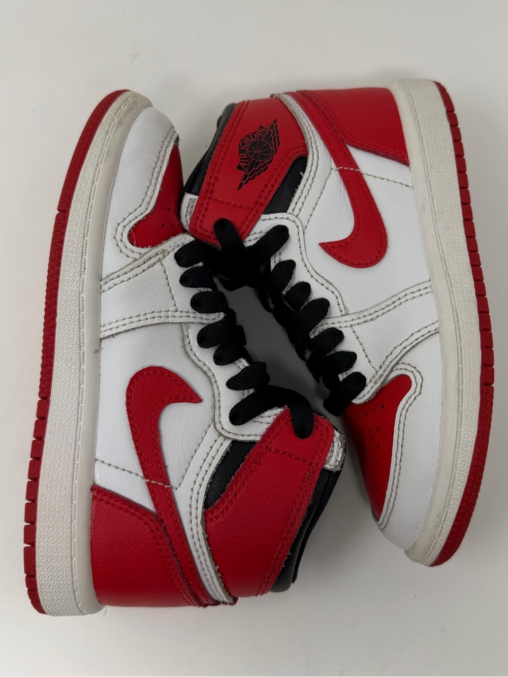Jordan Kids High-Top Sneakers in Red, White & Black Sz.11 - Picture 4 of 8